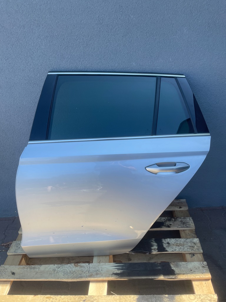 фото №1, Skoda octavia iv kombi двері ліва задні повний