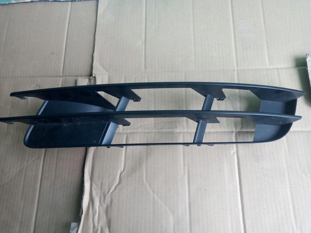 фото №1, Audi q7 4l0 решітка радіатора бампер решітка ліва решітка радіатора org