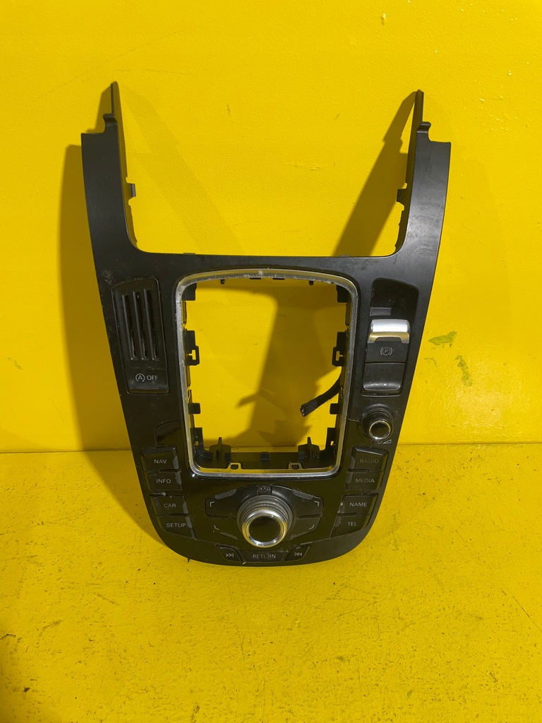 фото №1, Audi a4 b8 - панель керування радіо