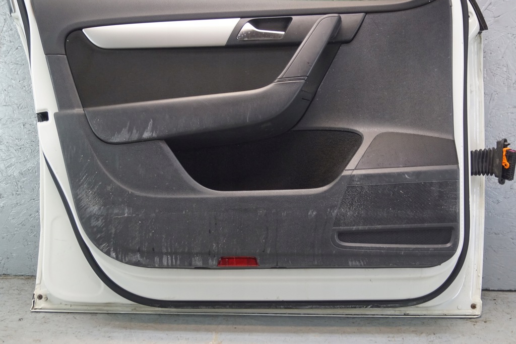 фото №16, Дверь левый перед vw passat b7 lb9a