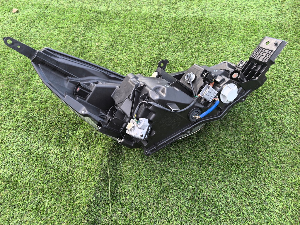 фото №7, Subaru forester v лампа левая перед full led