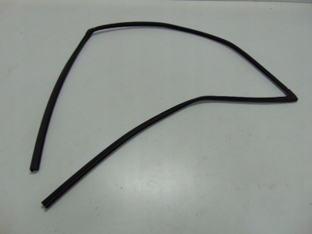 Купить Прокладка стекло дверь правый перед land cruiser 150