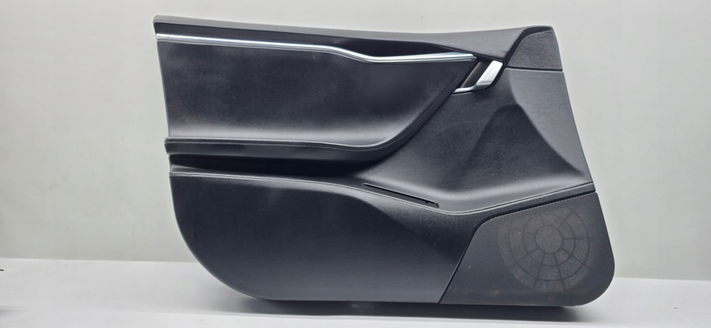 фото №1, Обивка обшивка левый перед дверь tesla model s plaid 1633447-01-f