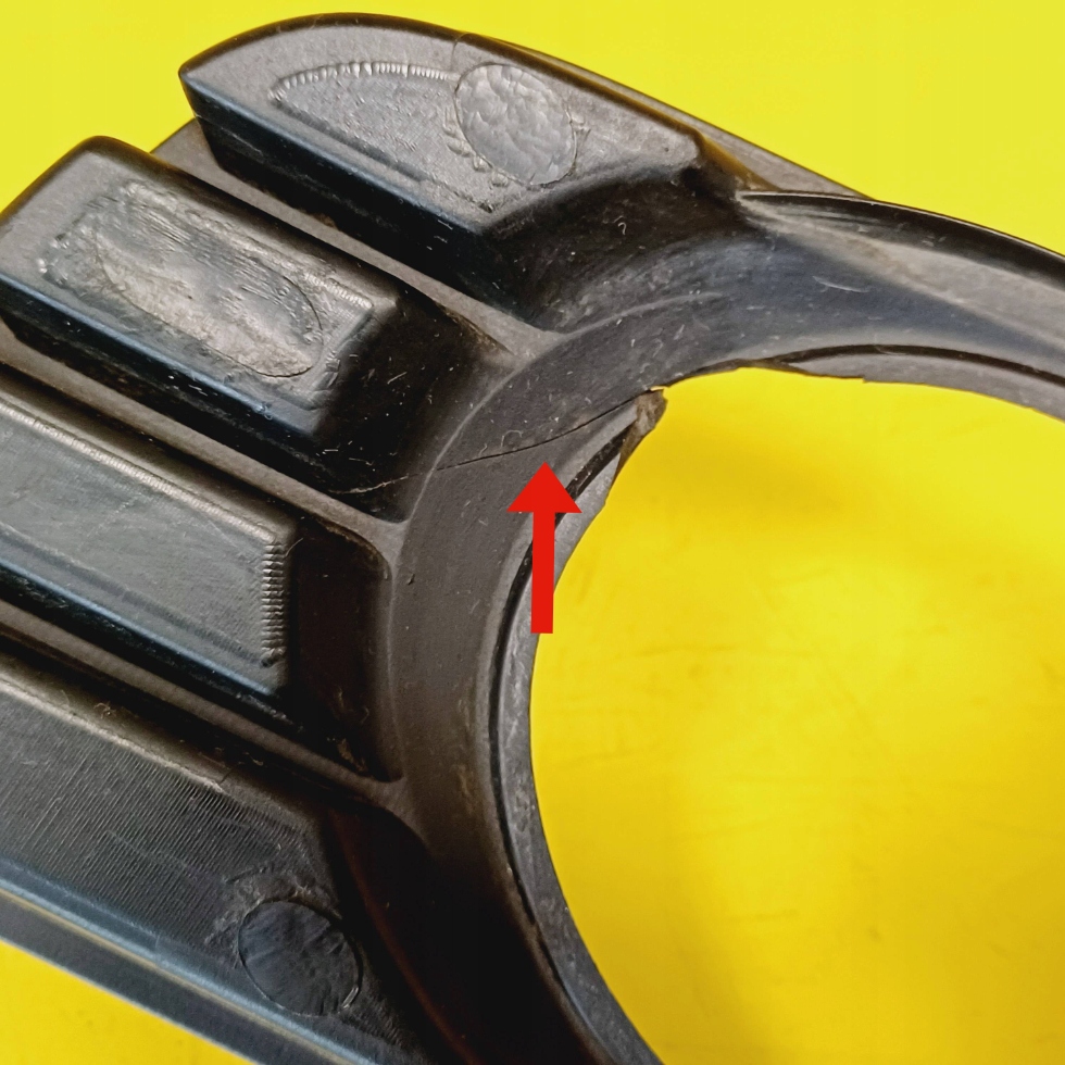 фото №10, Решётка бампера правый перед audi a4 s4 b6 8e 8h kombi 8e0807682a nr39