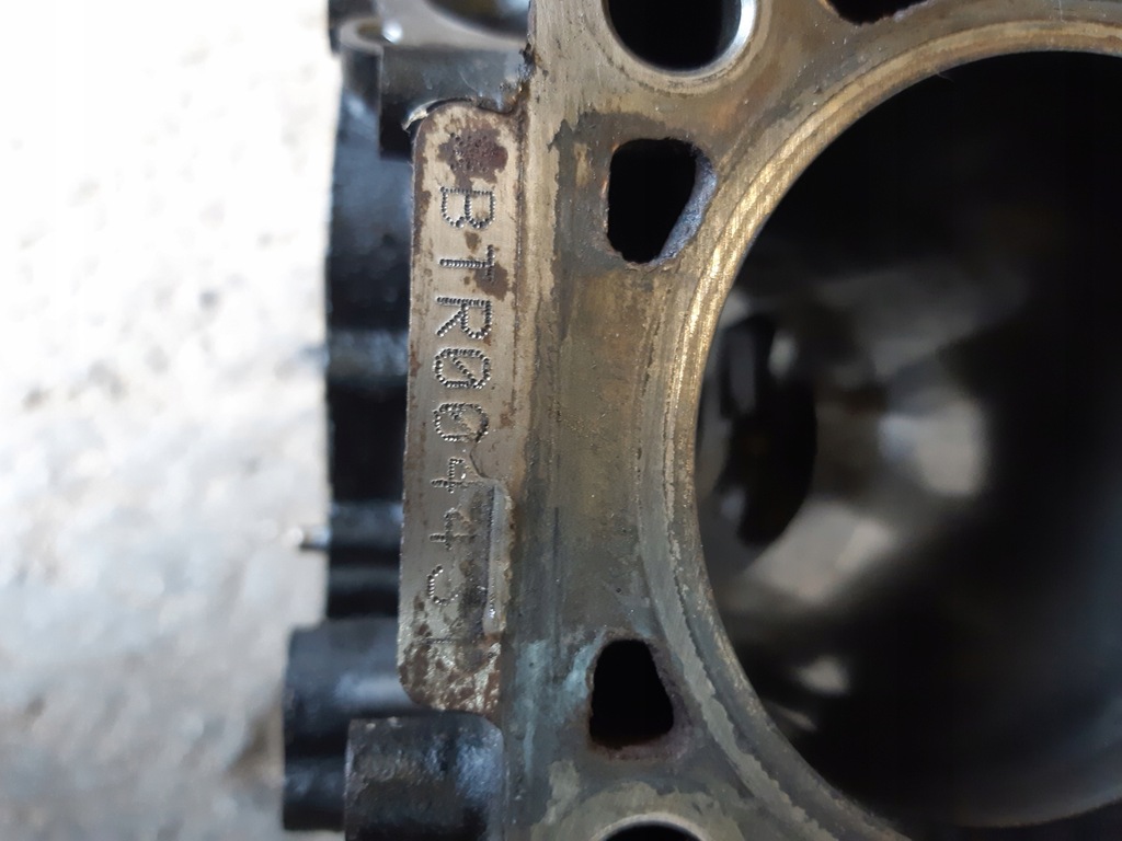 фото №11, Audi q7 4l 4.2 tdi блок dół двигателя корпус btr