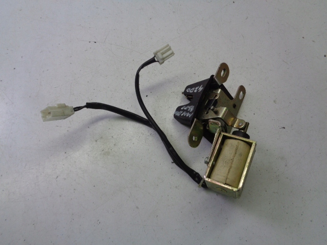 фото №1, Замок кришки задня maserati 4200