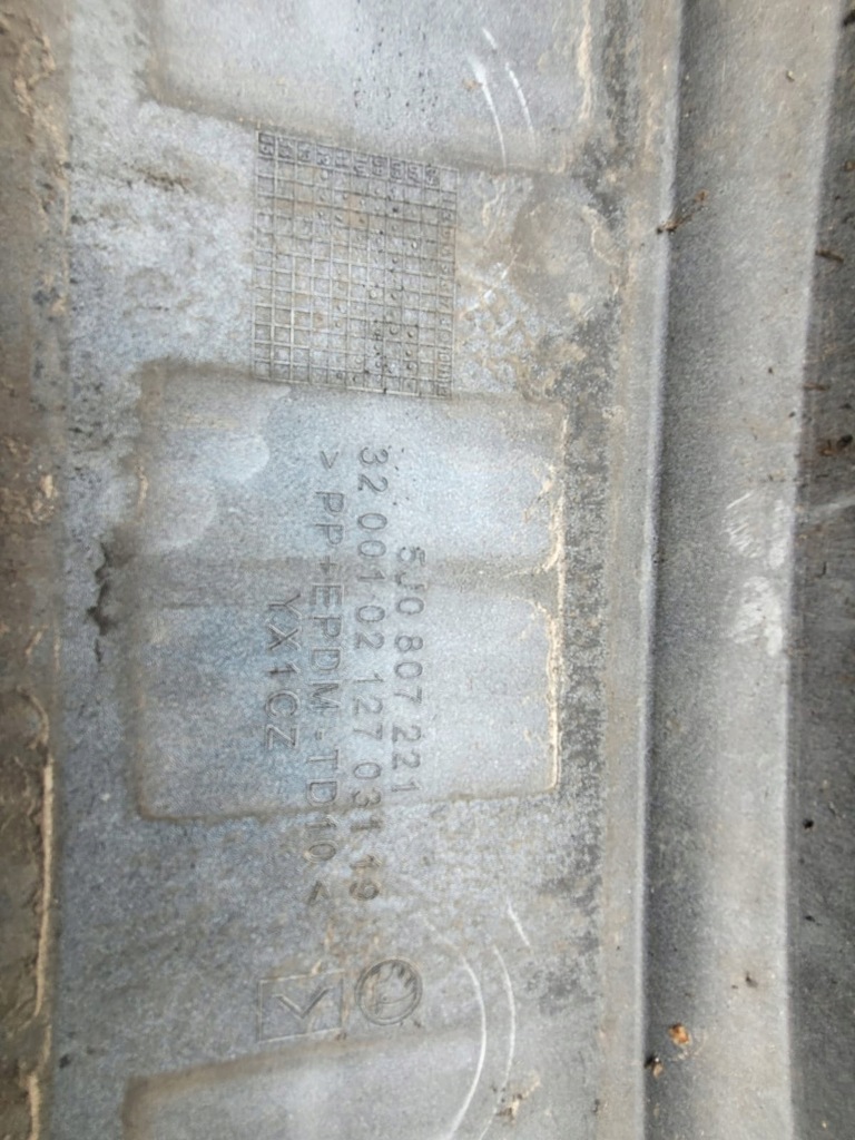 фото №8, Skoda fabia ii roomster 07- бампер передній oryg