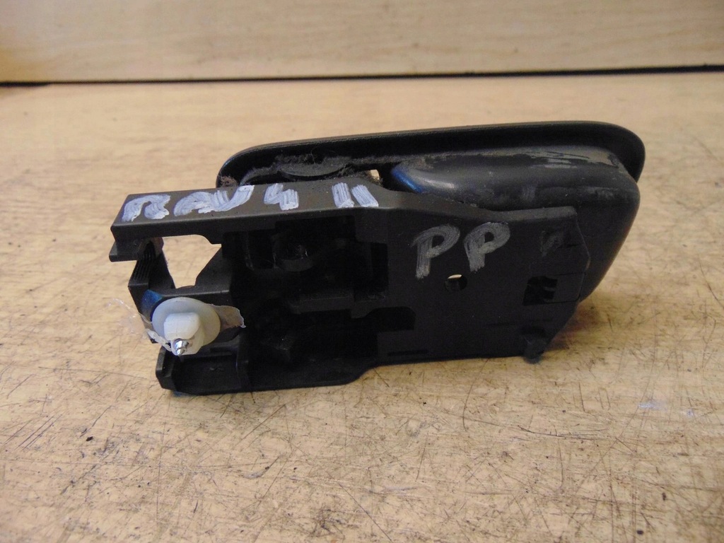 фото №3, Ручка внутренняя правая перед toyota rav4 ii lift