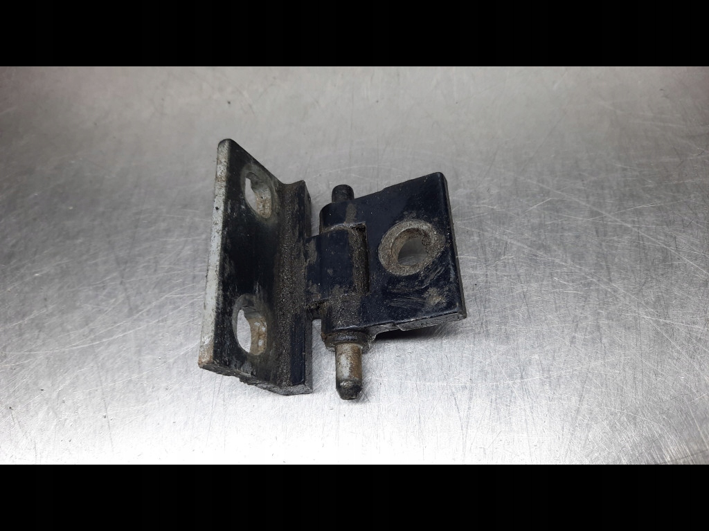 фото №1, Петля дверь левый volvo s60 v70 ii