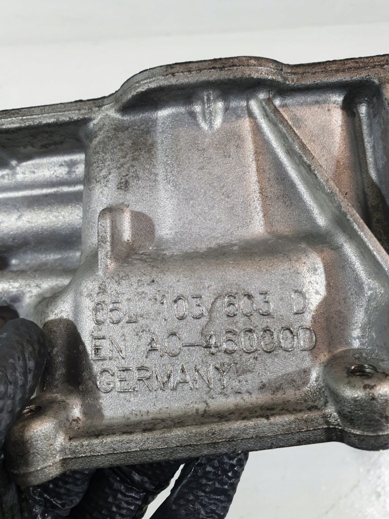 Поддон масляная картер 05l103603d vw audi a6 a5 q5 q3 2.0 tdi с Разборки