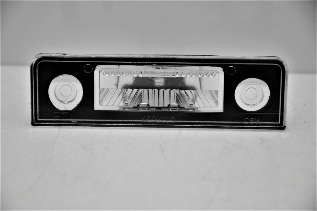 фото №2, Skoda octavia roomster освітлення номерного знака rej