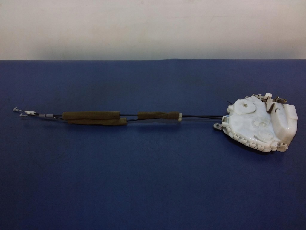 фото №1, Civic viii sedan замок двері перед правий 2pin