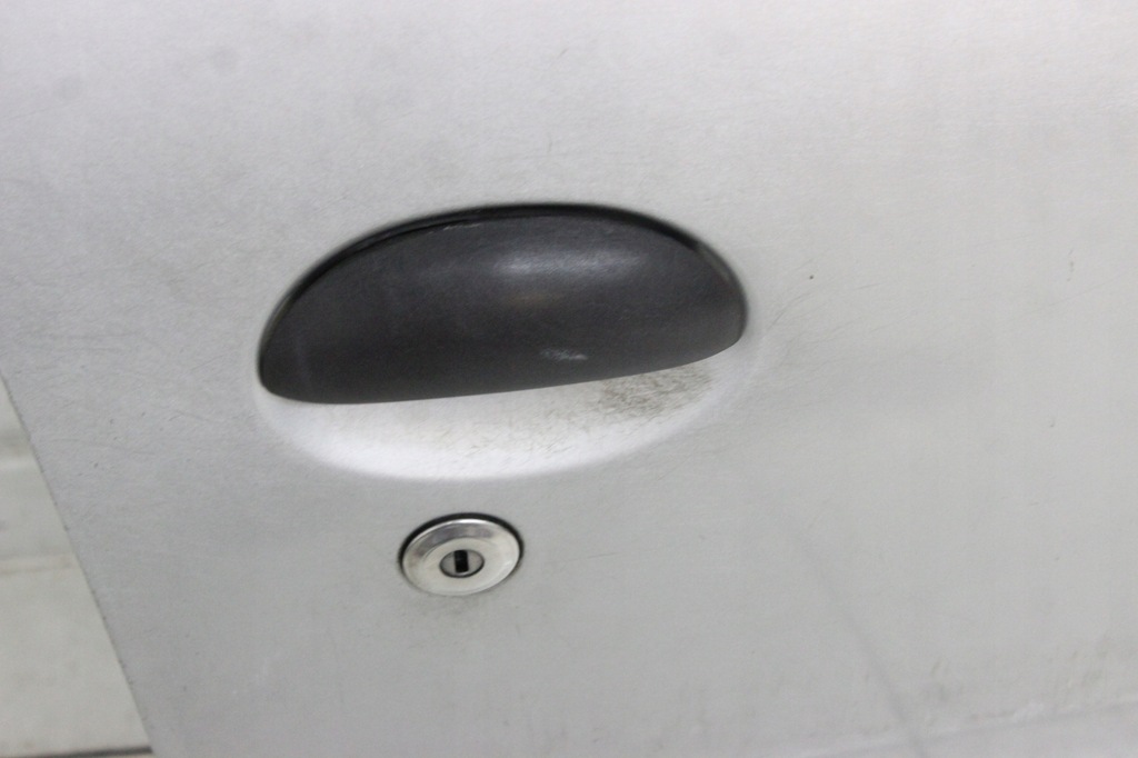 фото №7, Citroen c1 peugeot 107 aygo 05r- дверь правое передние правый перед ktb