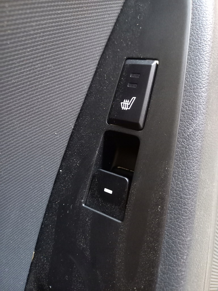 фото №9, Hyundai ioniq обшивки дверь komolet