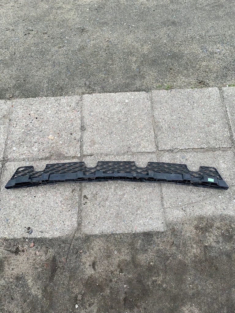 фото №1, Напрямна бампера задня vw passat b7 3af807863