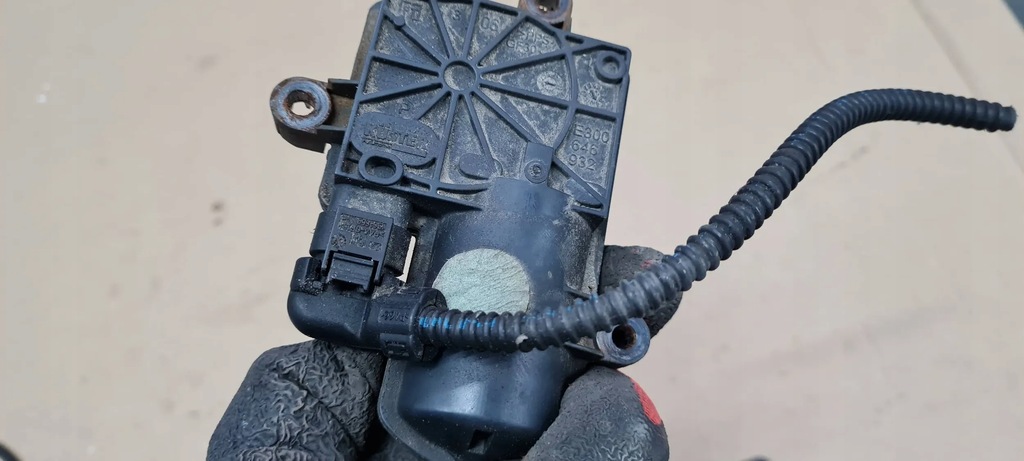 фото №12, S3 8y a3 моторчик выхлоп крышка выхлопных газов 4n0133246a vw tiguan ii