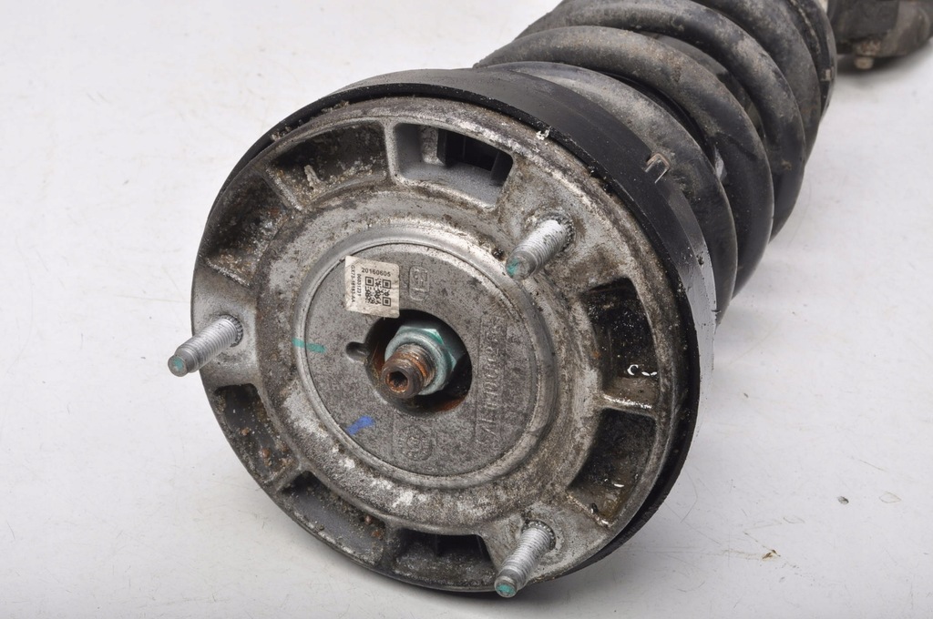 фото №4, Jaguar xe 2.0 d амортизатор перед левый r-sport