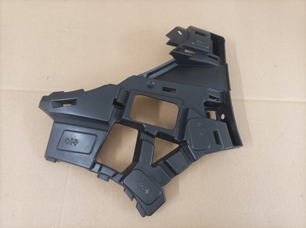 Купити Renault megane iv 960164119r напрямна бампера перед правий