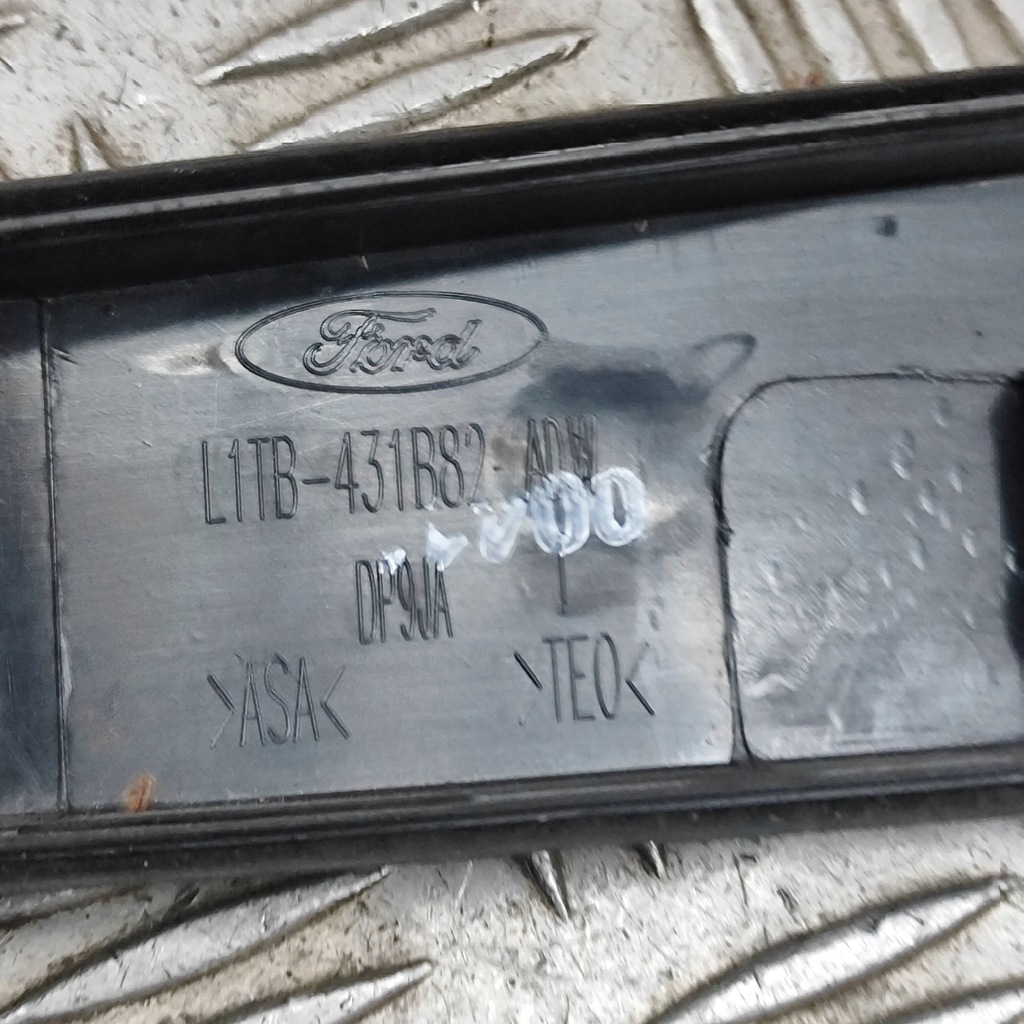 фото №7, Ford puma 2022 лампа освещение задний номерного знака регистрационный