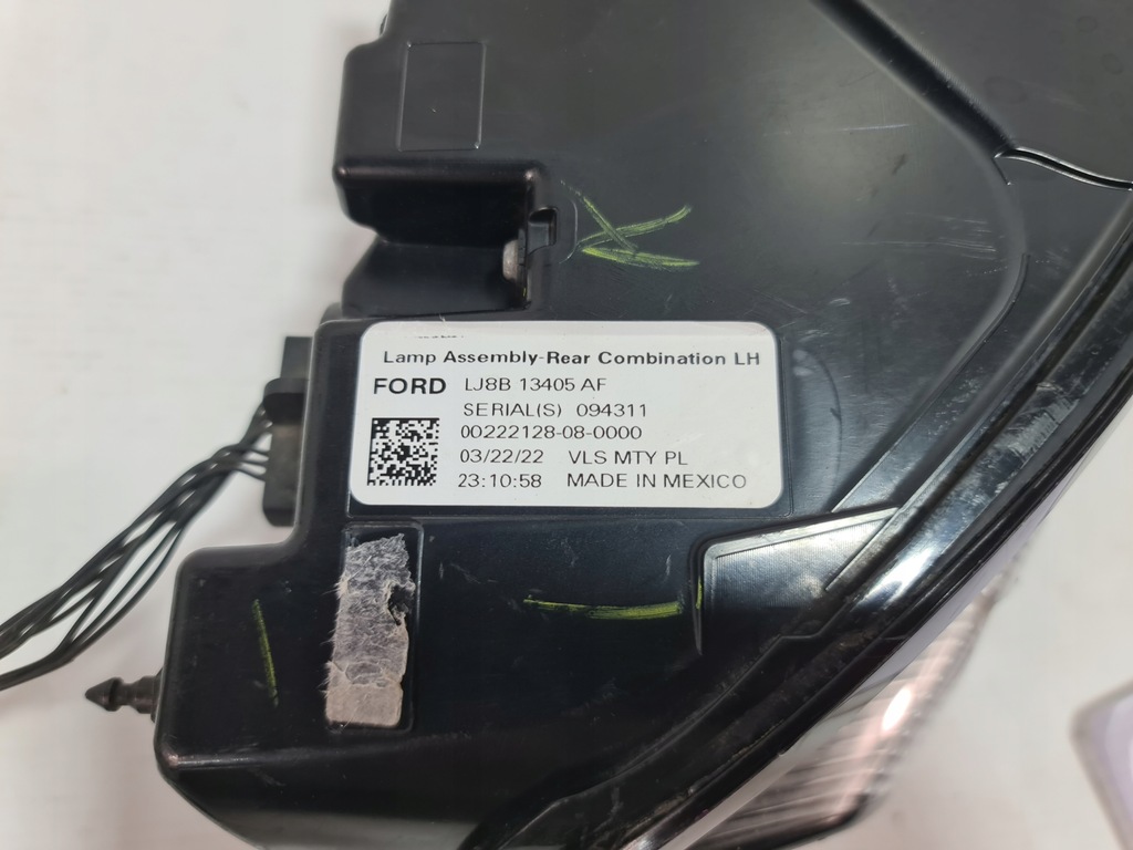 фото №10, Ford mustang mache mach-e лампа левый задняя левая задняя lj8b-13405-af