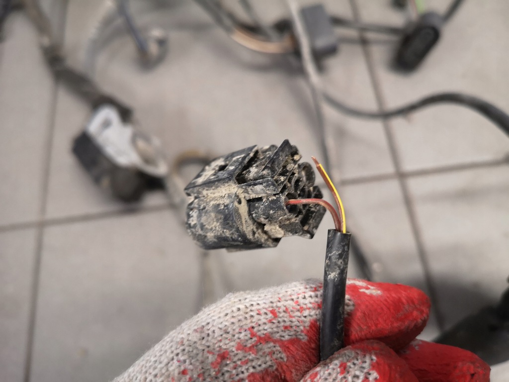 фото №10, Электропроводка жгут кузовная лампы левый перед audi a6 c6 4f1971075bm