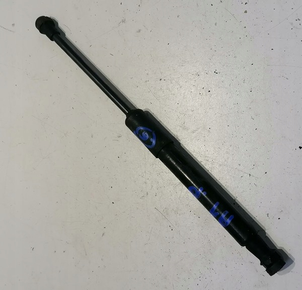 фото №1, Audi a1 привод капот 8x082335904s