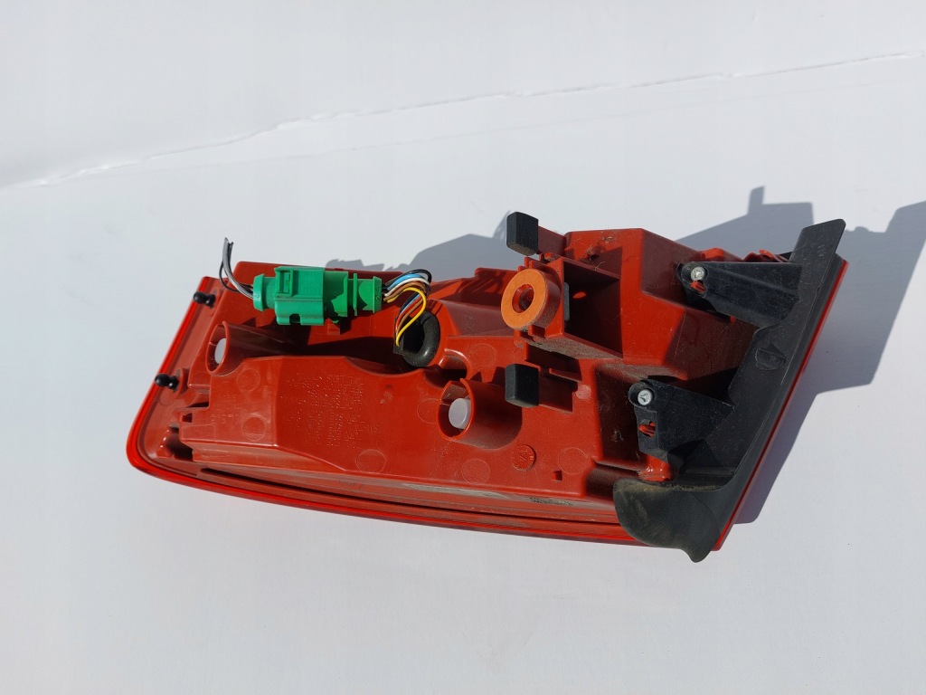 A5 8t рестайлинг  фонари задний  led 8t0945094c 8t8945096f Оригинал