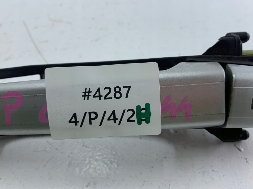 фото №11, Mercedes clk c208 w208 ручка наружная правая перед 744