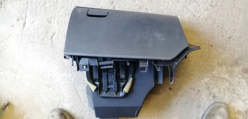 фото №1, Mazda 3 09-13 bl бардачок полиця europa