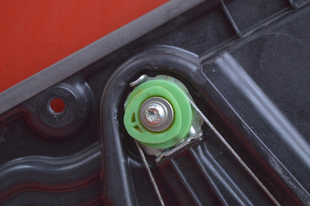 фото №7, Підйомник скло правий задня 31276218 31343872 volvo s40 2 ii 5d hb lift 16-20