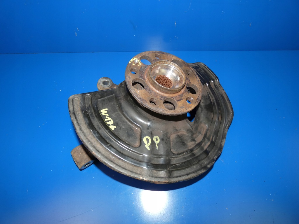 фото №1, A klasa w176 поворотный кулак ступица правый перед