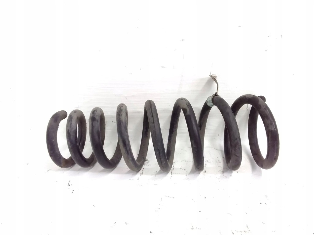 Купить Cadillac cts 2009 левая сторона пружина передняя