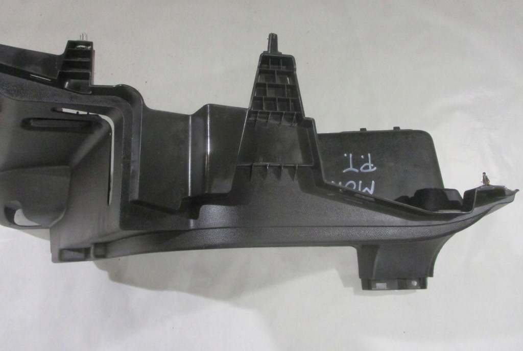 Купити Обшивка оббивка багажника правий задній opel mokka a 95190815