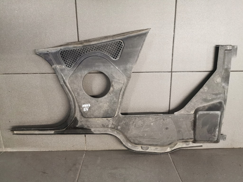 фото №1, Жабо левая audi a8 d3 eu 4e1819447j