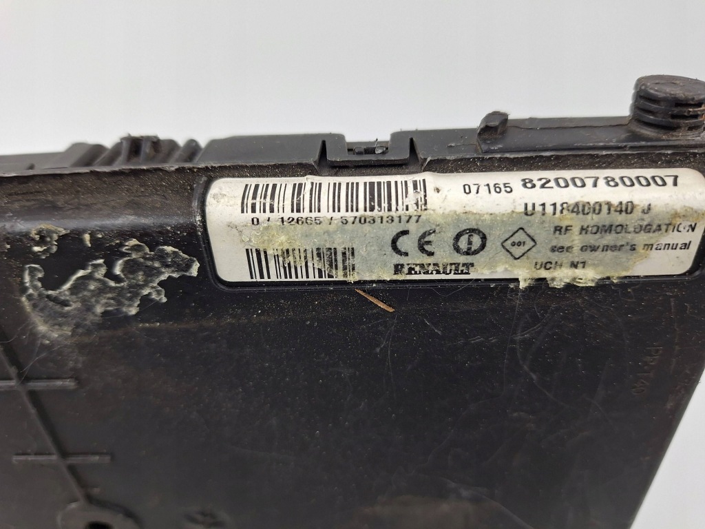 Коробка запобіжників opel astra h 8200780007 Зі Шроту