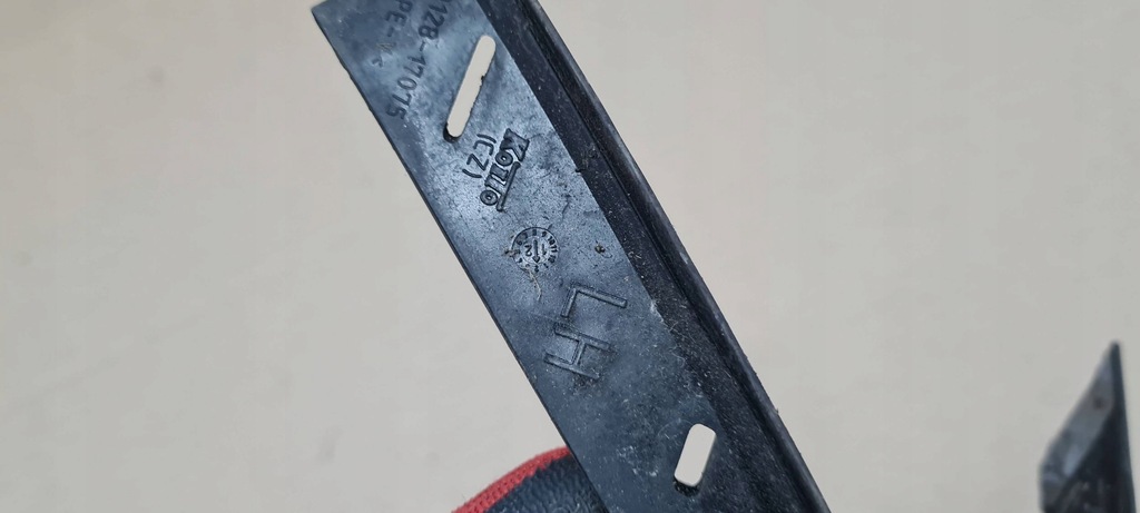 фото №7, Q5 8r прокладка лампи права правий перед 8r0941192