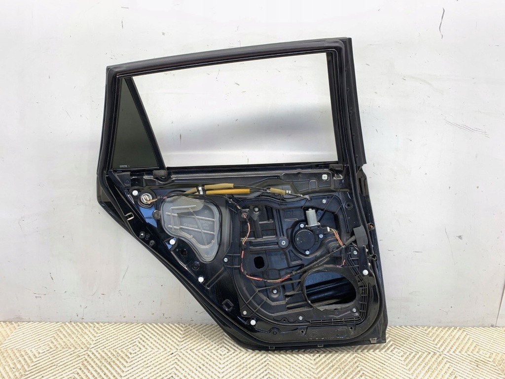 фото №9, Двері лівий задня mazda 6 gh kombi 07-13