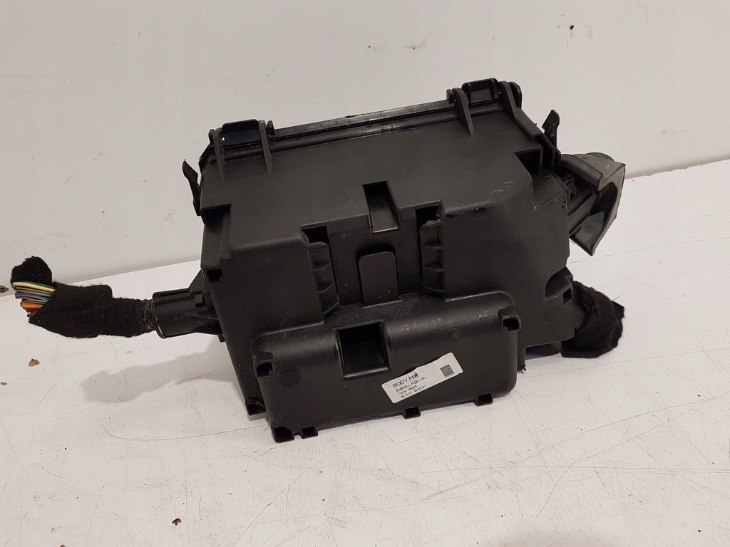 фото №4, Opel meriva b 1.4 turbo корпус коробка запобіжників bsi