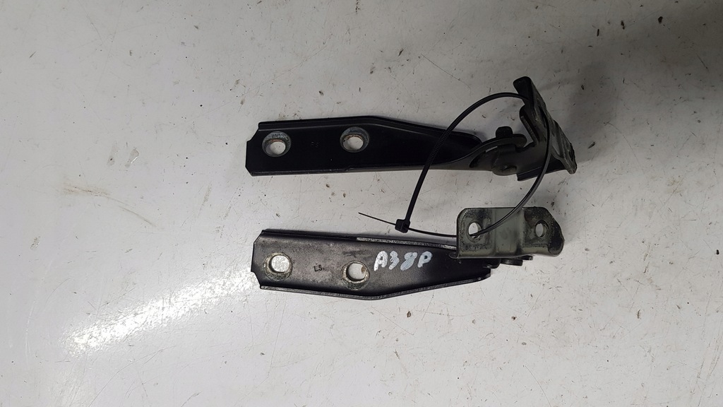 фото №1, Петлі капот audi a3 8p