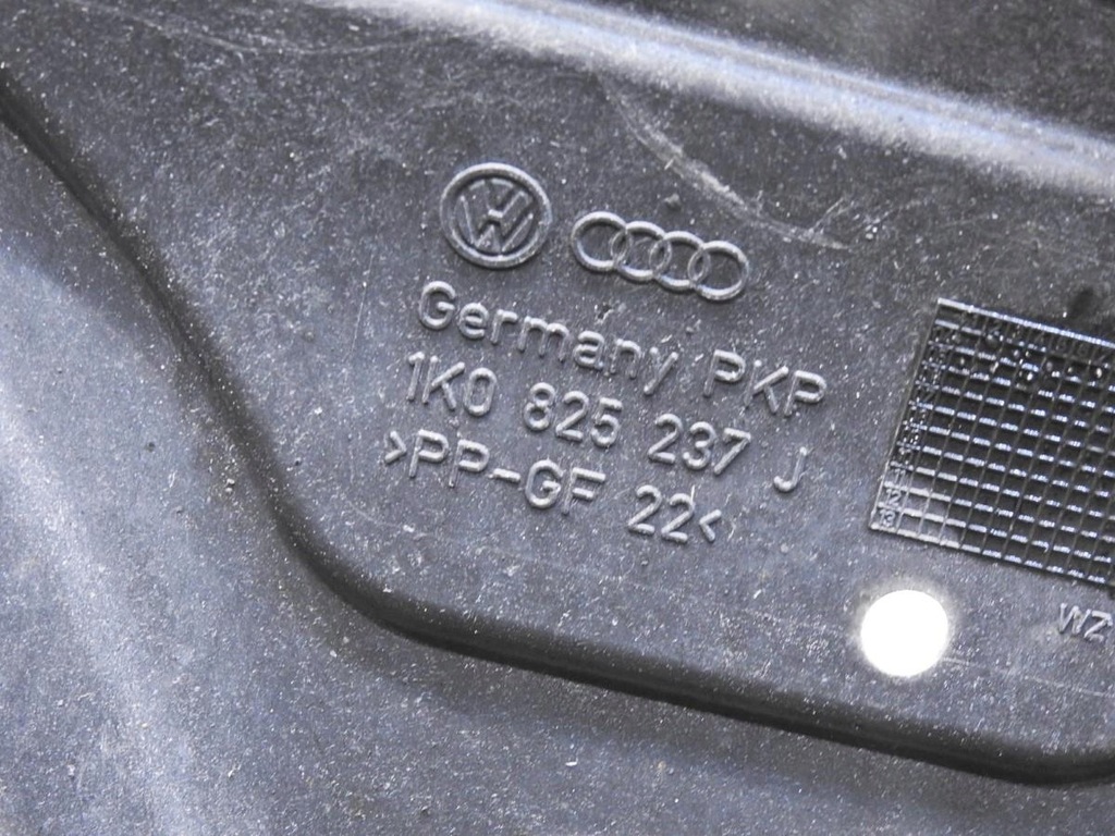 фото №6, Плита защита pod двигатель vw golf v plus 1.6 fsi 1k0825237j