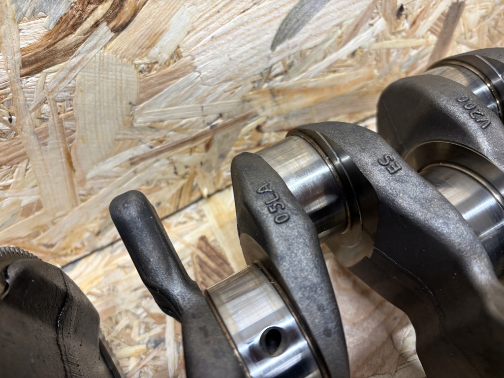 Skoda kodiaq 2.0 tdi wał колінчастий номінальний оригінал 05la Недорого