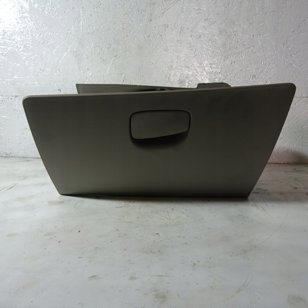 фото №1, Renault zoe бардачок пасажира 681088547r