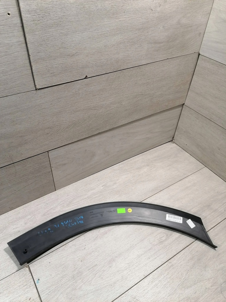 фото №5, Taycan cross молдинг крыло левый задняя 9j0854731
