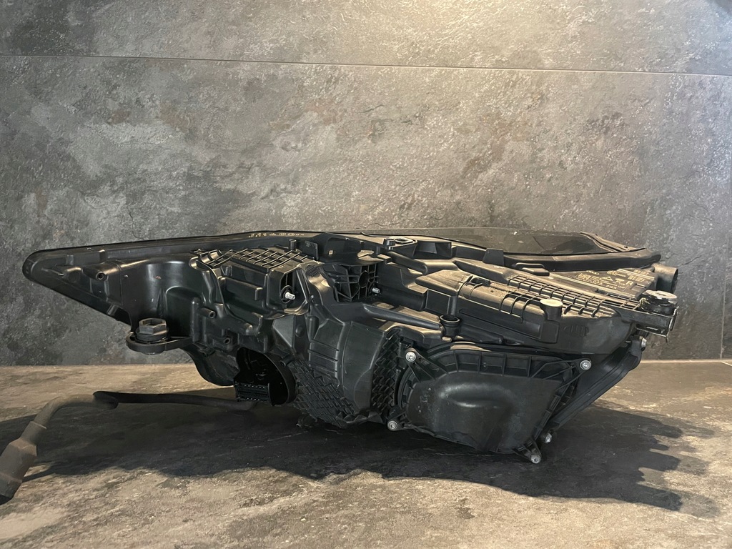 фото №7, Лампы перед audi a6 c8