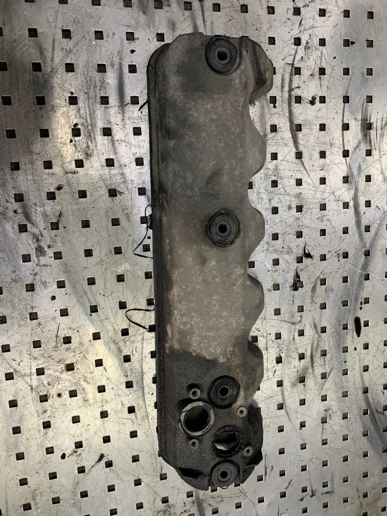 фото №1, Крышка клапанов vw crafter 2.5 tdi 074103475g