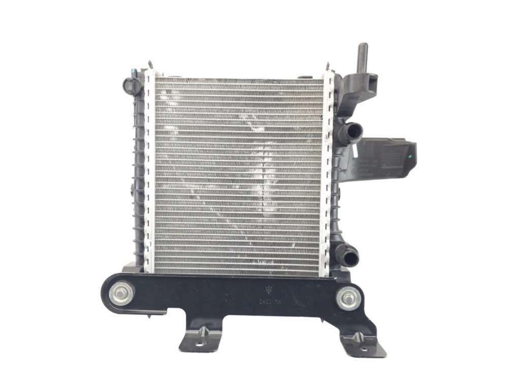 Купить Интеркулер maserati ghibli 2.0 правый