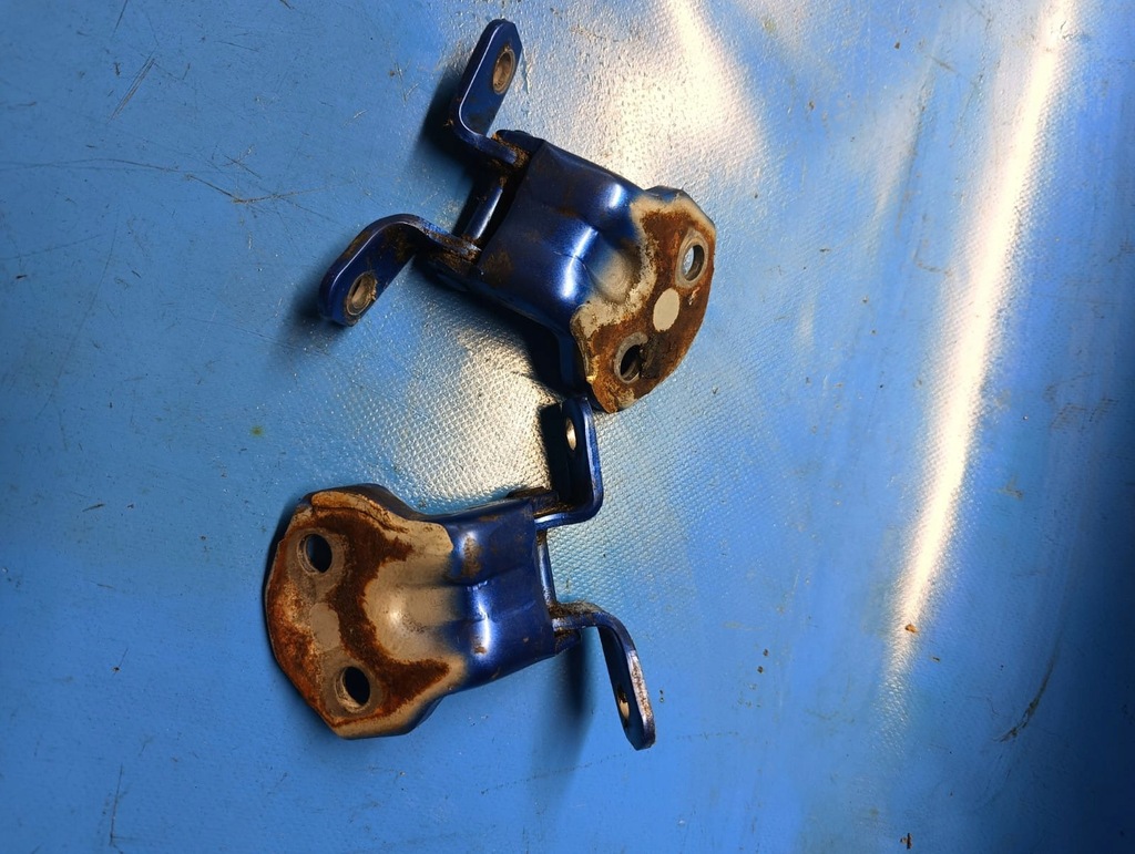 фото №2, Петля дверь левый перед góra dół mazda bt50 ford ranger iii