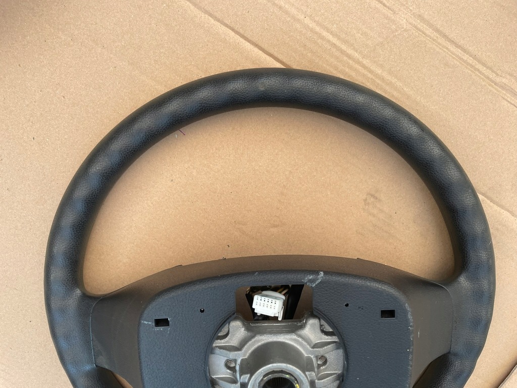 фото №5, Hyundai i20 i воздуховод многофункциональный кожа