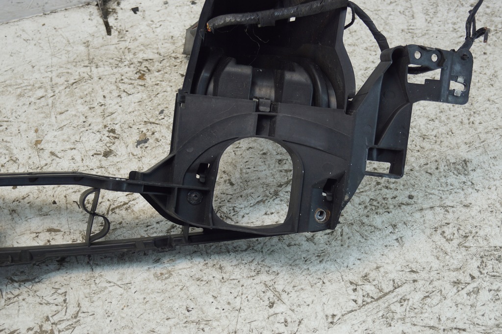 фото №12, Направляющая кронштейн крыла правое bmw x5 e70 7157984