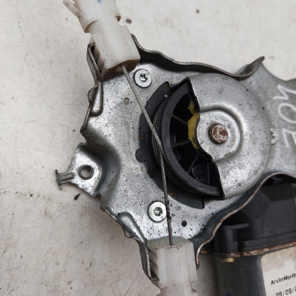 фото №11, Nissan primera p12 подъемник стекло левый задняя